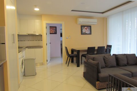 Condominio de 2 dormitorios en Jomtien Beach, Pattaya, Tailandia № 45061