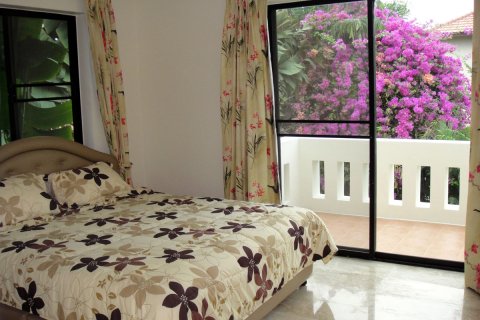 Casa de 4 dormitorios en Pattaya, Tailandia № 45431 - foto 7