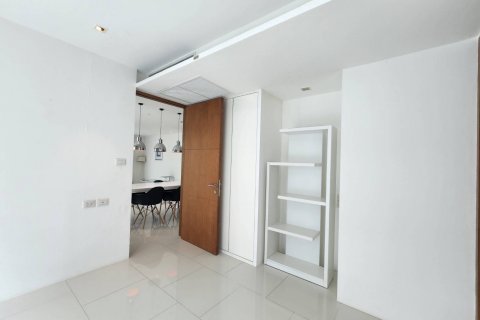 Condominio de 3 dormitorios en Pattaya, Tailandia № 45273 - foto 9