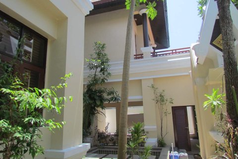 Casa de 5 dormitorios en Pattaya, Tailandia № 45552 - foto 14