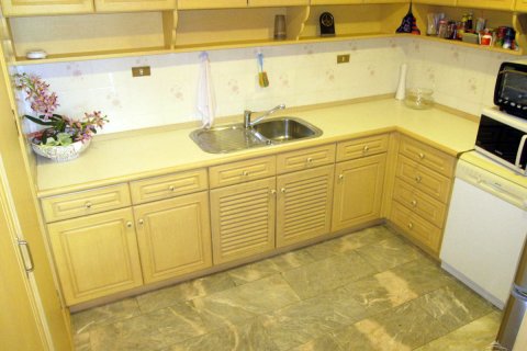 Condominio de 3 dormitorios en Pattaya, Tailandia № 45284 - foto 12