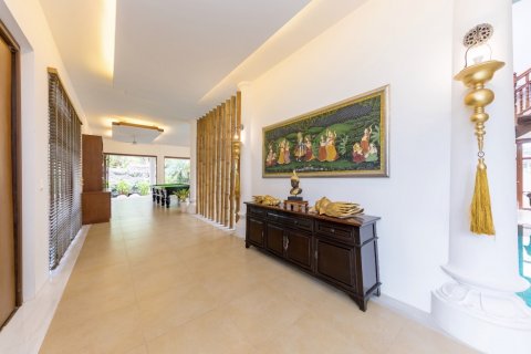 Casa de 4 dormitorios en Jomtien Beach, Pattaya, Tailandia № 45498 - foto 3