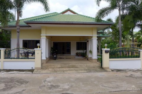 Casa de 3 dormitorios en Pattaya, Tailandia № 45468 - foto 2