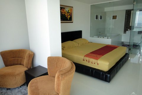 Condominio de 4 dormitorios en Pattaya, Tailandia № 45303 - foto 5