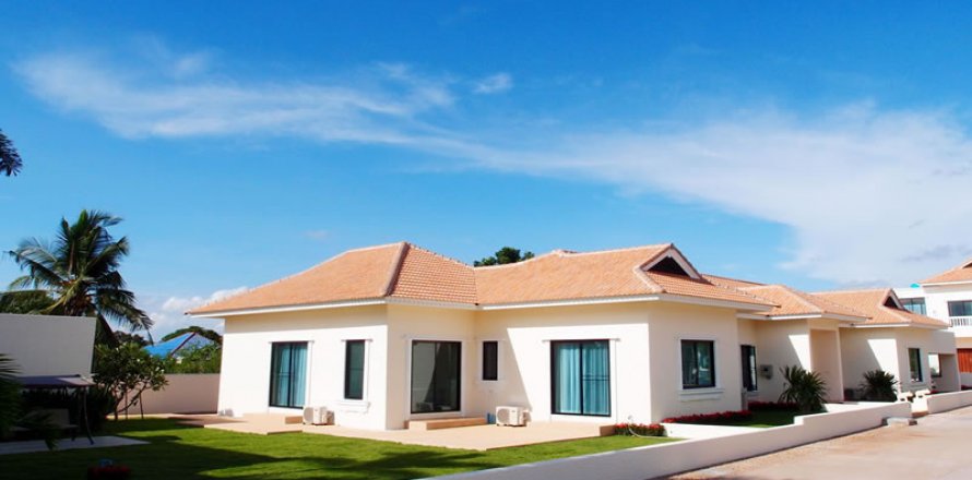 Casa de 4 dormitorios en Pattaya, Tailandia № 45518