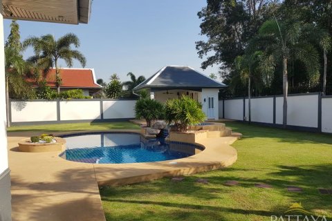 Casa de 4 dormitorios en Pattaya, Tailandia № 45438 - foto 10