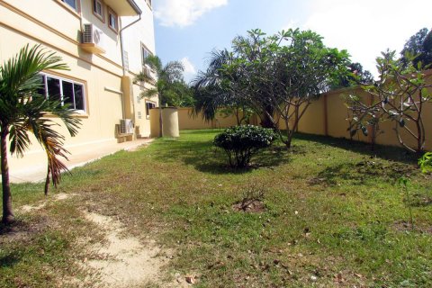 Casa de 4 dormitorios en Pattaya, Tailandia № 45500 - foto 6