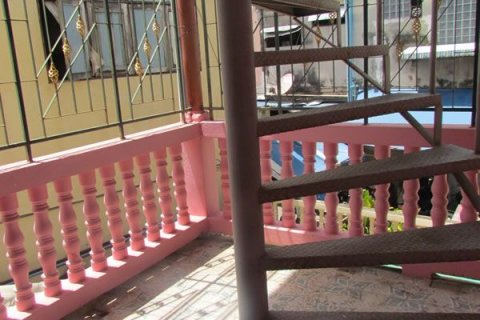 Casa de 3 dormitorios en Pattaya, Tailandia № 45436 - foto 15