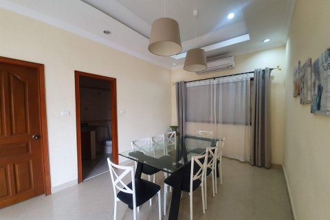 Casa de 4 dormitorios en Pattaya, Tailandia № 45537 - foto 3