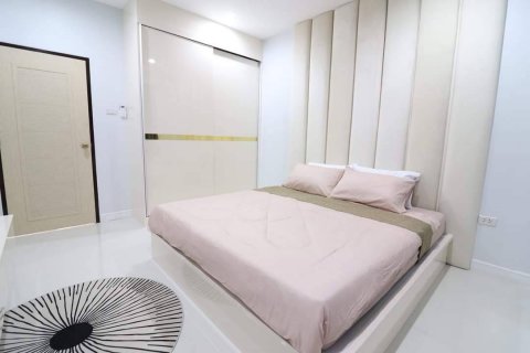 Casa de 3 dormitorios en Bang Lamung, Tailandia № 46327 - foto 26