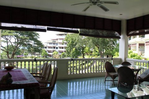 Condominio de 2 dormitorios en Pattaya, Tailandia № 45011 - foto 2