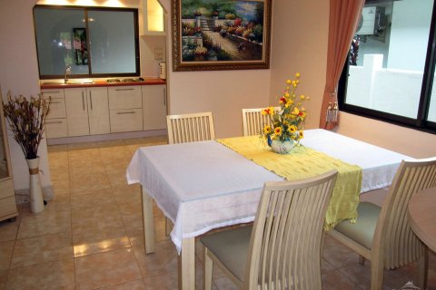 Casa de 2 dormitorios en Jomtien Beach, Pattaya, Tailandia № 45551 - foto 6