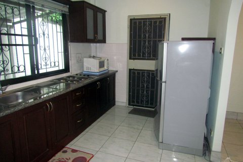 Casa de 2 dormitorios en Jomtien Beach, Pattaya, Tailandia № 45559 - foto 17
