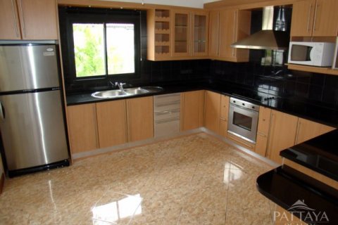 Casa de 3 dormitorios en Pattaya, Tailandia № 45548 - foto 3