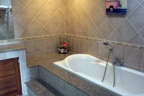 Condominio de 2 dormitorios en Jomtien Beach, Pattaya, Tailandia № 45060 - foto 8