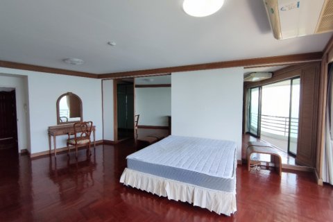 Condominio de 4 dormitorios en Pattaya, Tailandia № 45394 - foto 5