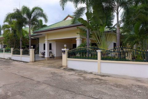 Casa de 3 dormitorios en Pattaya, Tailandia № 45468 - foto 3