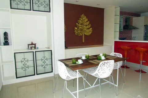 Condominio de 2 dormitorios en Jomtien Beach, Pattaya, Tailandia № 45413 - foto 4