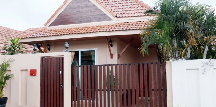 Casa de 3 dormitorios en Pattaya, Tailandia № 45469