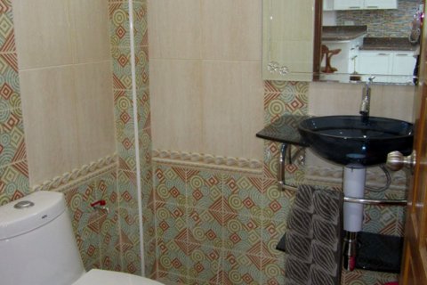 Casa de 5 dormitorios en Jomtien Beach, Pattaya, Tailandia № 45502 - foto 12