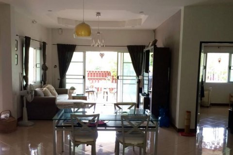 Casa de 3 dormitorios en Pattaya, Tailandia № 45514 - foto 13