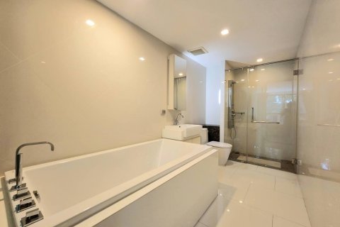 Condominio de 2 dormitorios en Pattaya, Tailandia № 45402 - foto 4