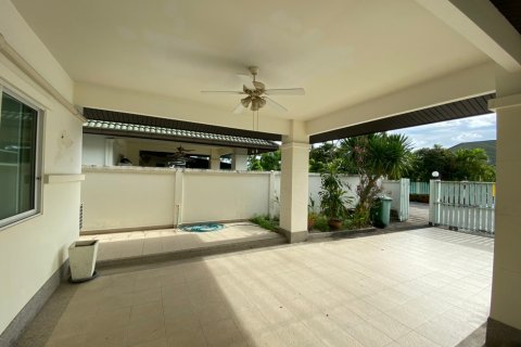Casa de 3 dormitorios en Pattaya, Tailandia № 45486 - foto 12
