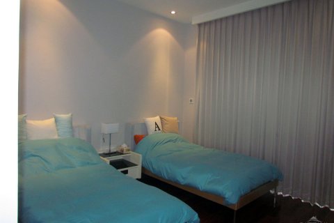 Condominio de 3 dormitorios en Pattaya, Tailandia № 45320 - foto 10