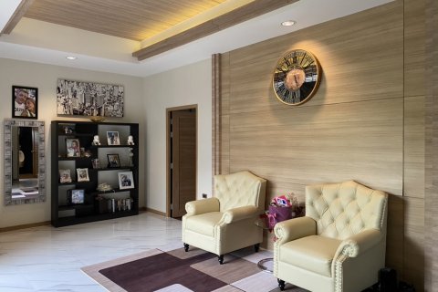 Casa de 3 dormitorios en Pattaya, Tailandia № 45482 - foto 14