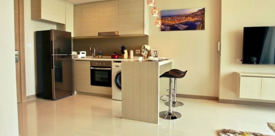 Condominio de 2 dormitorios en Pattaya, Tailandia en The Riviera Wongamat Beach № 45636