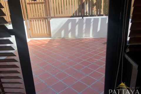 Casa de 4 dormitorios en Pattaya, Tailandia № 45471 - foto 25