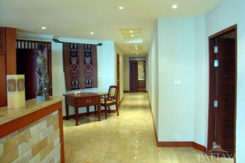 Condominio de 3 dormitorios en Pattaya, Tailandia № 45148 - foto 13