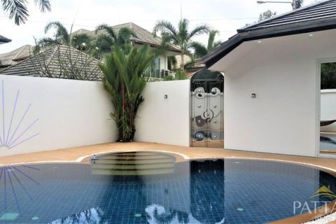 Casa de 5 dormitorios en Pattaya, Tailandia № 45475 - foto 8
