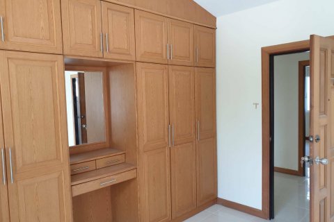 Casa de 3 dormitorios en Pattaya, Tailandia № 45484 - foto 19