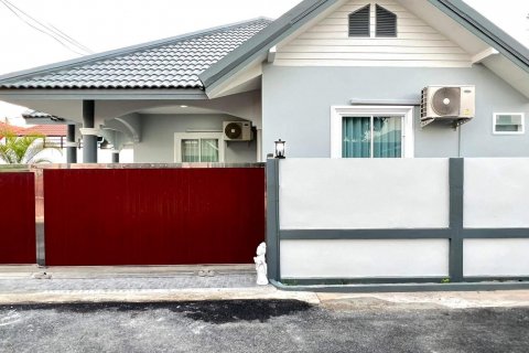Casa de 3 dormitorios en Pattaya, Tailandia № 46489
