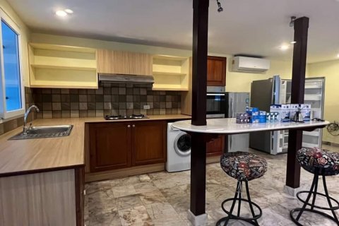 Casa de 3 dormitorios en Bang Lamung, Tailandia № 46490 - foto 5