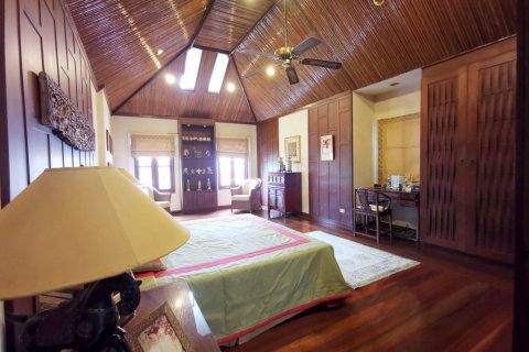 Casa de 4 dormitorios en Pattaya, Tailandia № 46600 - foto 20