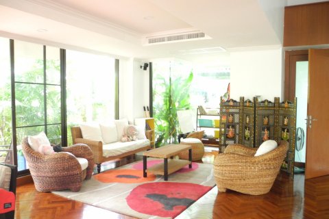 Condo à Bangkok, Thaïlande, 3 chambres  № 11738 - photo 1