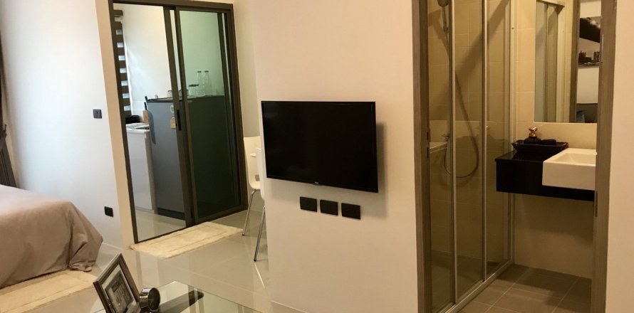 Condo à Phuket, Thaïlande, 1 chambre à Utopia Central  № 15709