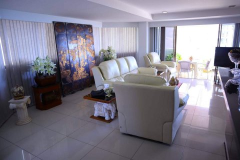 Condo sur Jomtien Beach, Pattaya, Thaïlande, 2 chambres  № 22336 - photo 5