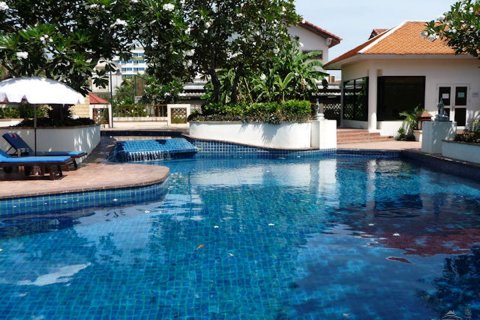 Condo sur Jomtien Beach, Pattaya, Thaïlande, 2 chambres  № 22907 - photo 1