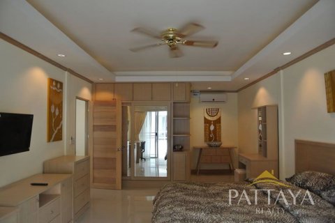 Condo sur Jomtien Beach, Pattaya, Thaïlande, 1 chambre  № 21188 - photo 2