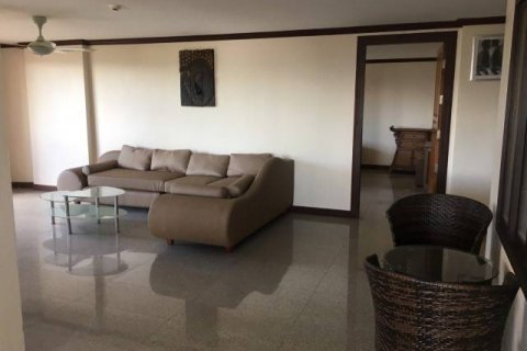 Condo sur Jomtien Beach, Pattaya, Thaïlande, 2 chambres  № 22152 - photo 20