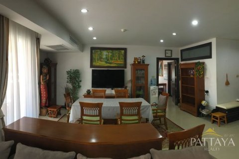 Condo sur Jomtien Beach, Pattaya, Thaïlande, 2 chambres  № 21182 - photo 2