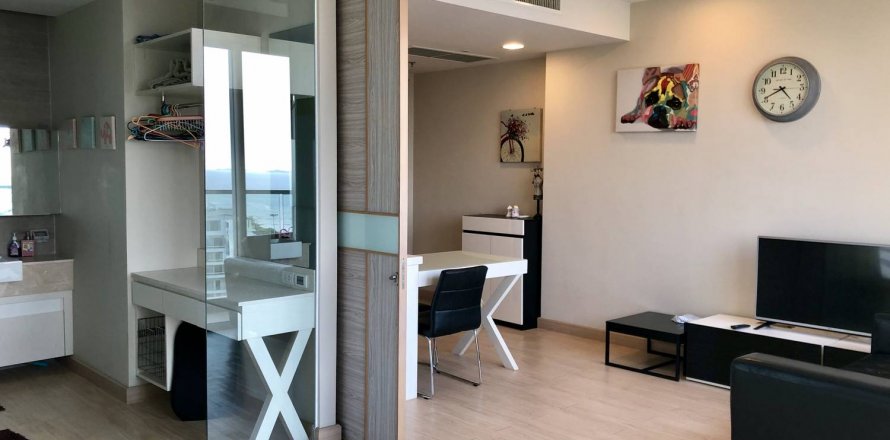 Condo à Pattaya, Thaïlande, 1 chambre à Cetus Beachfront  № 21771