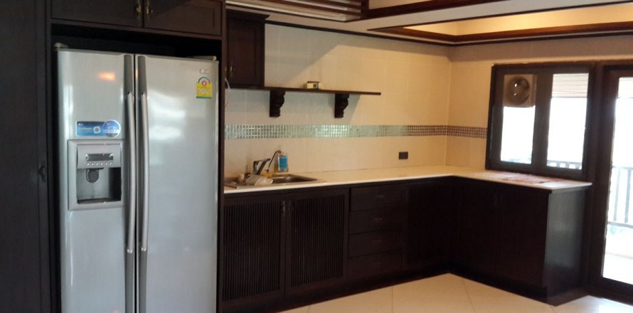 Condo sur Jomtien Beach, Pattaya, Thaïlande, 3 chambres  № 24299