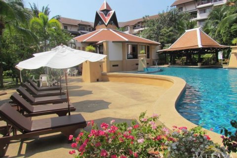 Condo sur Jomtien Beach, Pattaya, Thaïlande, 1 chambre  № 21379 - photo 20