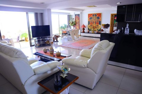 Condo sur Jomtien Beach, Pattaya, Thaïlande, 2 chambres  № 22336 - photo 10