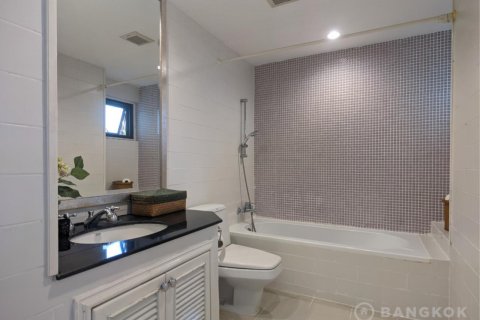 Condo à Bangkok, Thaïlande, 3 chambres  № 25940 - photo 14