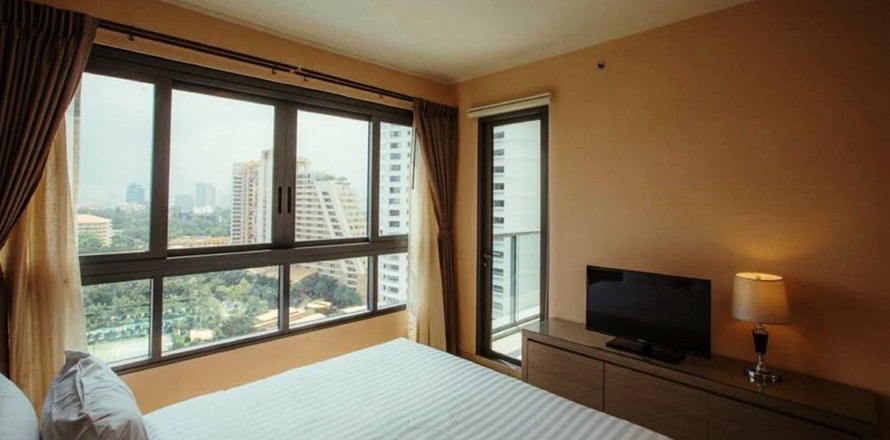 Condo à Pattaya, Thaïlande, 1 chambre à Zire Wongamat  № 25397